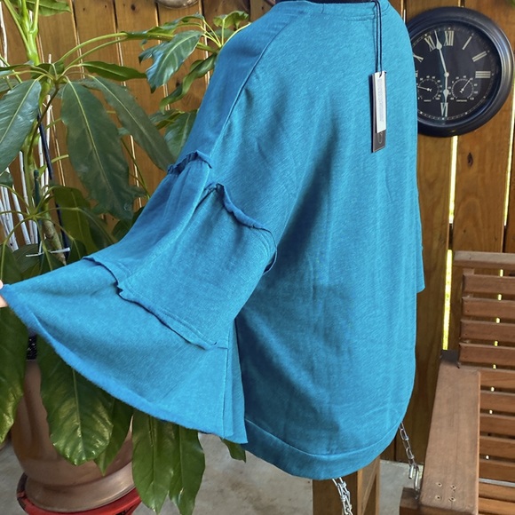 DG2 by Diane Gilman Women’s Teal Green French Ruffled Sweatshirt Size Medium NWT - Picture 4 of 10